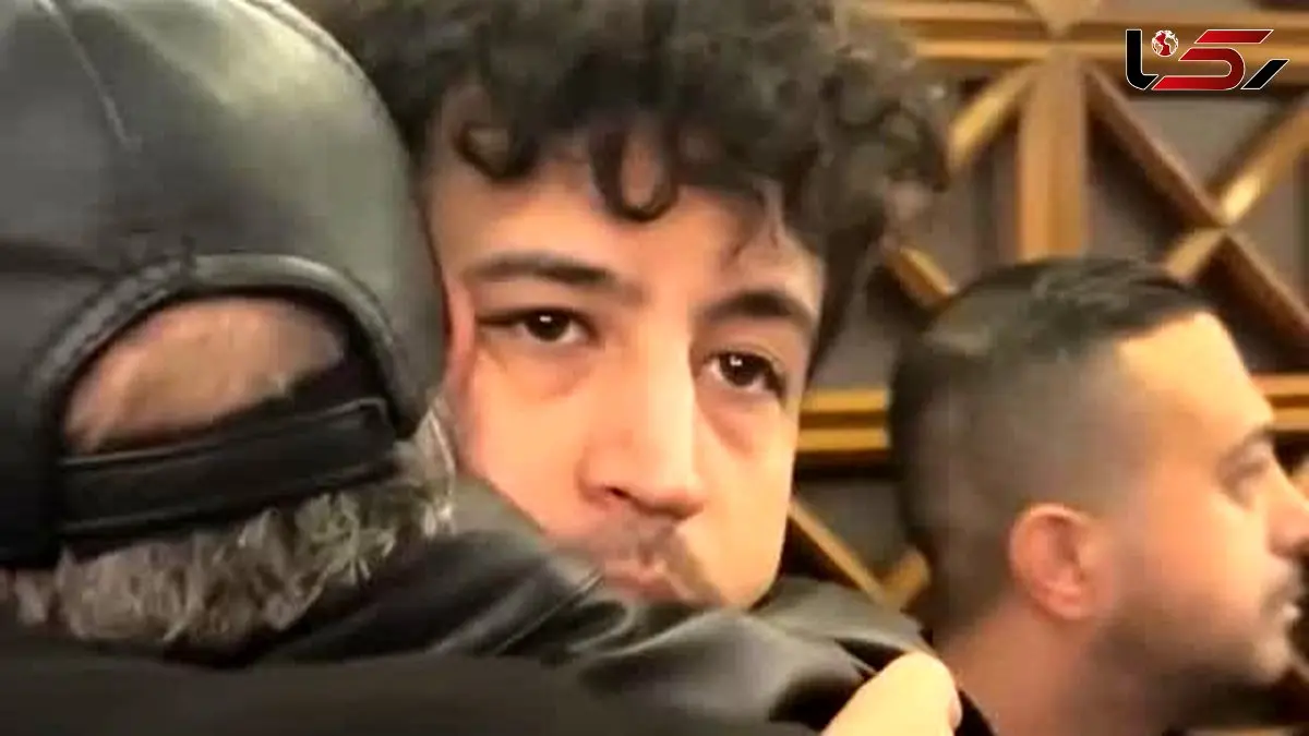 فیلم / بازیگرانی که با ارسال گل تسلیت و حضور در مراسم یادبود پدر مهرداد صدیقیان باعث دلگرمی او شدند/ گلاره عباسی، پردیس پورعابدینی، رفقای سریال جان سخت و پوست شیر، امیرمحمد زند و...