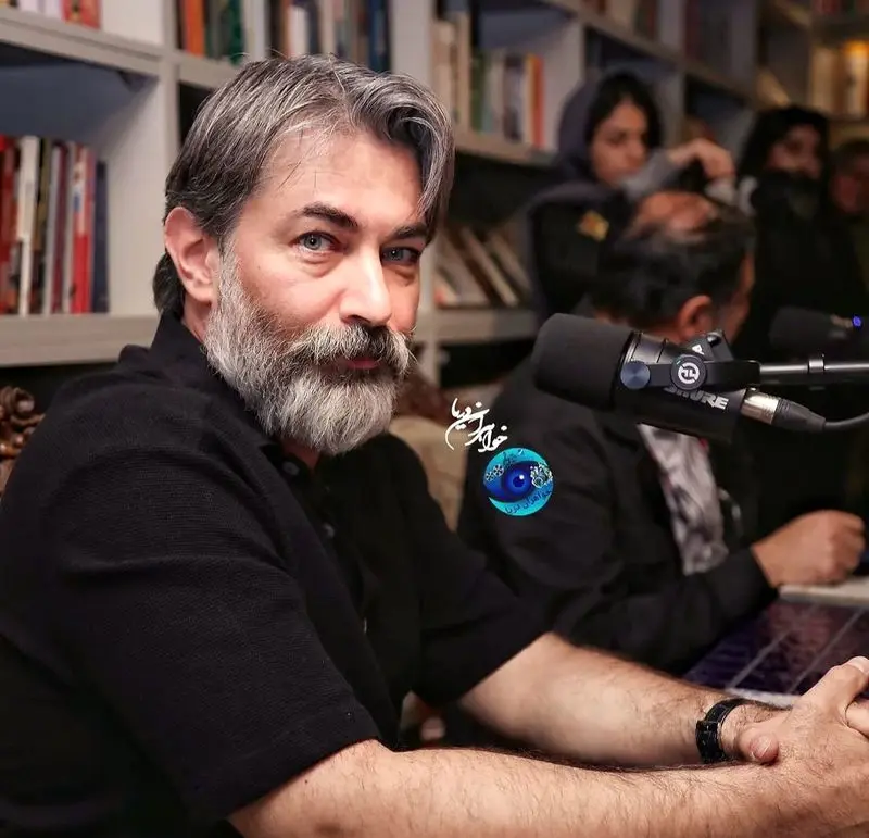 پارسا پیروزفر