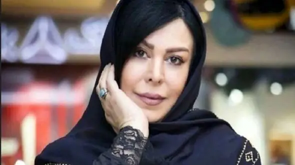  فلور نظری در ۵۴ سالگی عروسک باربی شد ! / جادوی جوانی خانم بازیگر !