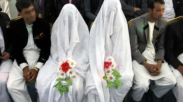 فیلم  تغییر لباس عروس های افغانستانی با حضور طالبان ! / شوک به جهان