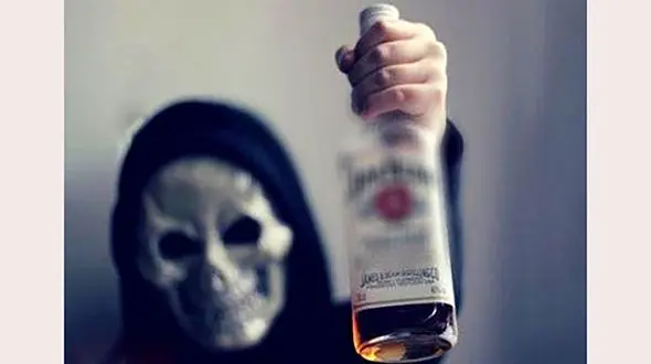 مرگ و کور شدن 4 جوان با مشروبات دست ساز / آق قلا در شوک