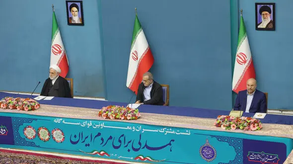  پزشکیان:  پنجاه درصد مردم در انتخابات شرکت نکردند/ چرا آنها از ما ناراضی هستند؟ / وضعیت اقتصادی قابل قبول نیست