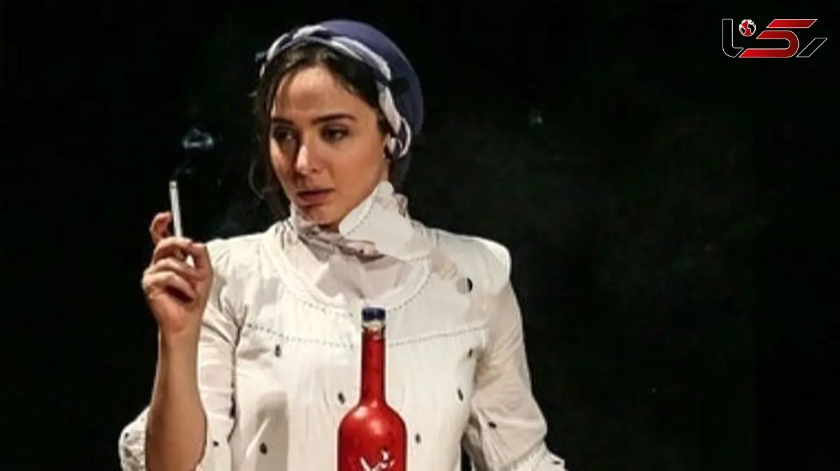 فیلم /  المیرا دهقانی : پدرم برای اولین بار وقتی سیگار کشیدنم رو دید .../  همین که سیگار رو از پاکت درآوردم..../ به چشاش نگاه کردم اصلا یادم نبود