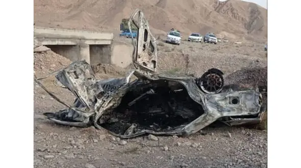 زوج پیر زنده زنده در پژو سوختند / در کرمان رخ داد + عکس