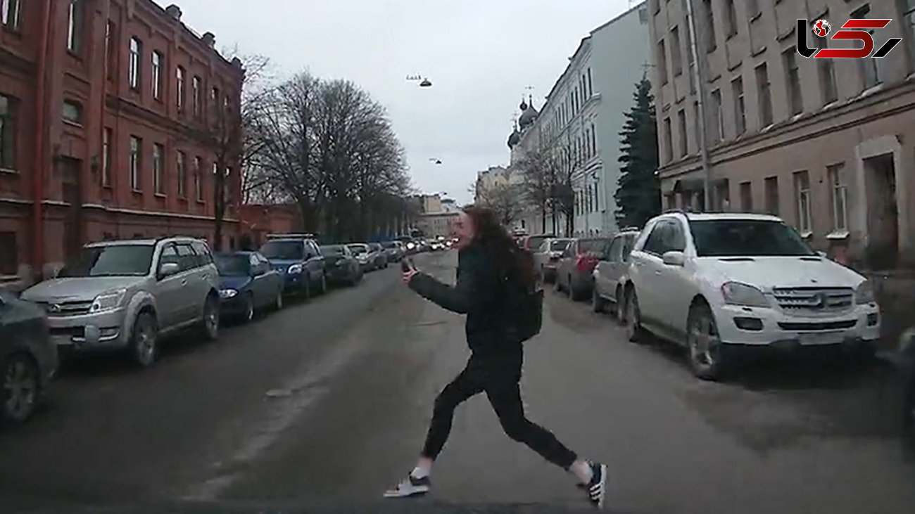 ببینید چه بلایی سر یک دختر در خیابان می آید! + فیلم