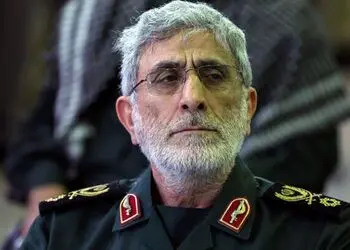 عکس سفر در زمان / «سردار قاآنی» در اوج جوانی در دورهمی دوستانه؛ دهه 70 