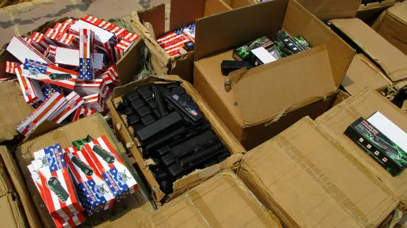 کشف محموله بزرگ سلاح‌های آمریکایی در مرزهای آبی جنوب کشور/ دادگستری هرمزگان مطرح کرد