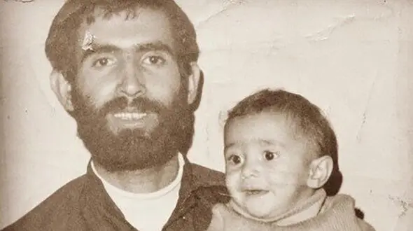 عکسِ دیده‌نشده از کودکی بامزه هادی کاظمی، همسر مهتاب سریال دلنوازان