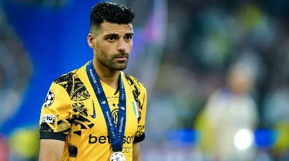 تشویق مهدی طارمی در کنسرت گروه لیان + فیلم