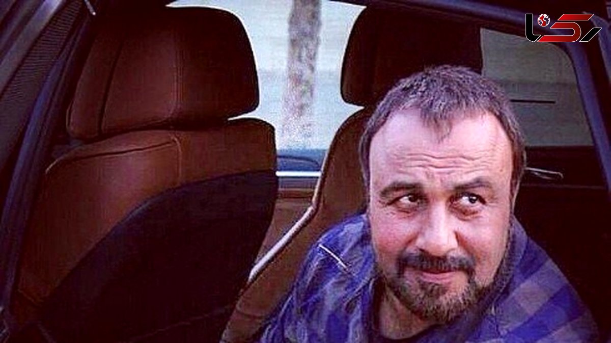 فیلم / رضا عطاران: بنز نمی پسندم صندلیاش خشکه باربند هم نمیشه بست اینا نقطه ضعف ماشینه، ماشین باید رخ داشته باشه