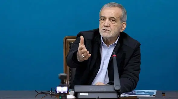 پزشکیان: ما مذاکره می کنیم تا ثابت کنیم اهل جنگ نیستیم /ایران هرگز به دنبال سلاح هسته‌ای نبوده و نخواهد بود