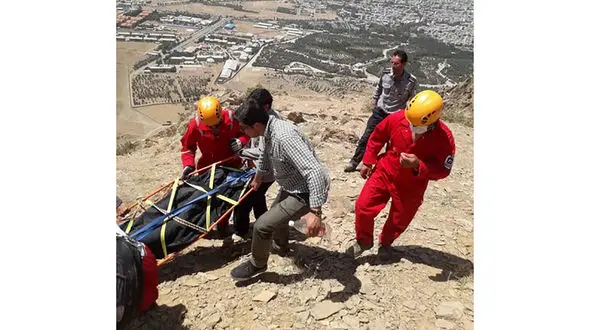 کشف جسد مرد 40 ساله در کوه گرمه ملایر + عکس