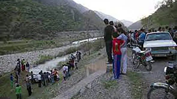 سقوط مرگبار پژو به دره در اردل