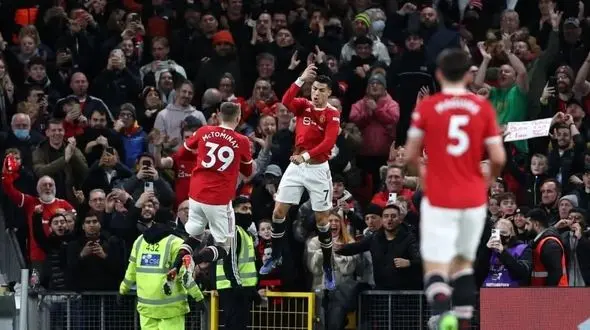 گل اول منچستریونایتد به برنتفورد توسط برونو(ویدیو)