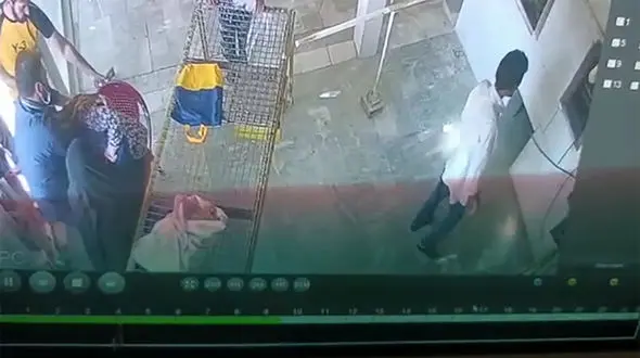 فیلم /  این زن در نانوایی مرد بعد زنده شد + ببینید  فرشته نجاتش کیست