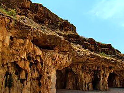 غار سنگ شکنان جهرم از بزرگترین غارهای مصنوعی جهان + فیلم