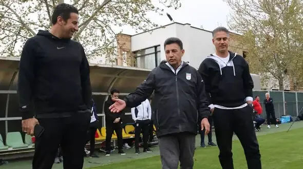 قهرمانی تیم ملی در کافا را به سخره گرفتند/ من و امیر قلعه‌نویی انتقادپذیر هستیم!