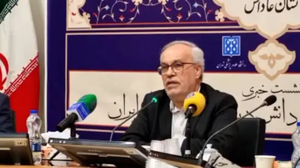 نشان عالی دانش به ۱۲ استاد تمام اعطا می شود