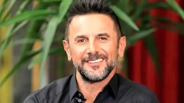 فیلم  جشن تولد باشکوه  امین حیایی بدون حضور همسرش و باحضور نیکی کریمی/ شوخی زیر پوستی حیایی با سن نیکی کریمی ...