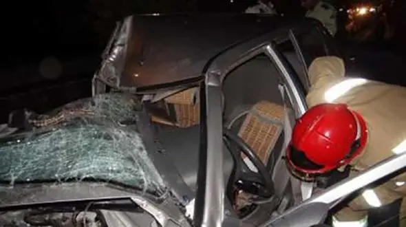 راننده خواب آلود کمپرسی به باند مخالف رفت و 5 نفر را به کشتن داد /این حادثه در جاده شوش - اهواز اتفاق افتاد