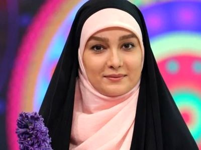 عکس های جشن تولد صمیمی و خاص مژده خنجری مجری محجبه خارج از دوربین صدا و سیما ../ تیپ و استایل خانم مجری .... با کیکی عاشقانه ...