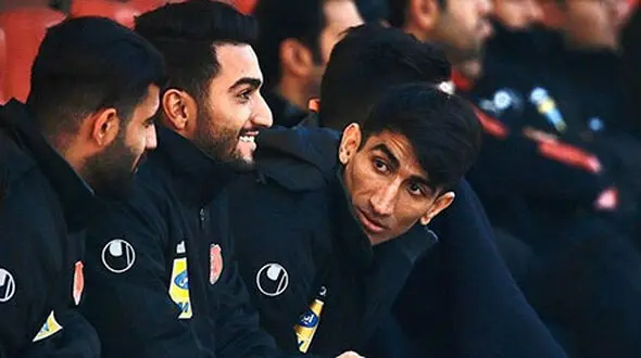 خداحافظی بیرانوند با بازیکنان پرسپولیس در رختکن