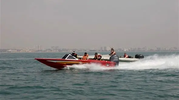 مرزبانان هرمزگان موفق به دستگیری ۱۰ متهم ایرانی و پاکستانی شدند 