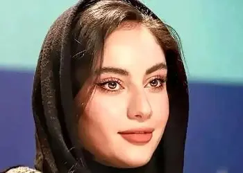 عکس/ نگاهی به کیک تولد 22 سالگی ترلان پروانه، محبوبه سریال بامداد خمار در یک کافه شیک و امروزی/ مبارکا باشه