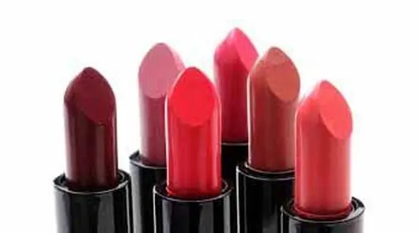 چه رنگ رژ لبی به پوست صورت شما می آید؟