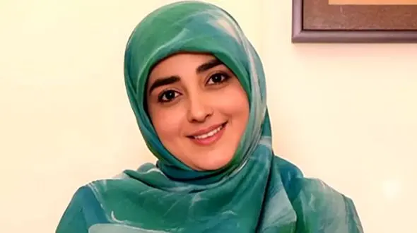 فیلم /  ستاره سادات قطبی خانم مجری /  وقتی به جای لالایی برای نوزادش قرآن تلاوت میکنه و به جای ....