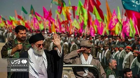 عکس‌های دیده‌نشده از رهبر شهید انقلاب