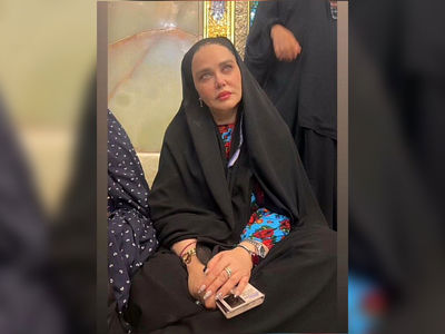 فیلم حماسه سخنرانی مبهوت کننده بهاره رهنما در  عاشورا با پوشش چادری کامل/  باور نمیکنم که این خانه روزی خانه محبوب تو بود..
