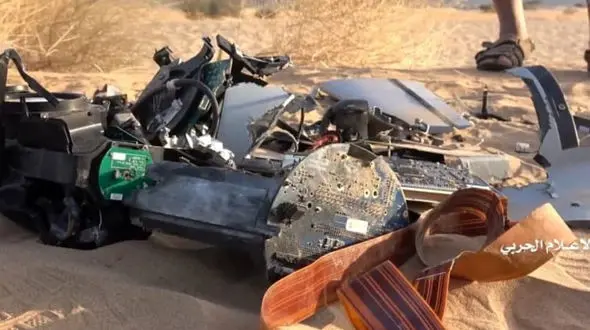 تصویری از لاشه‌ پهپاد ساقط‌شده آمریکایی در مأرب 