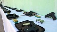 کشف 53 قبضه سلاح توسط مرزداران/ دو نفر دستگیر شدند