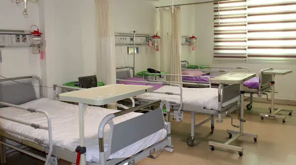 اتفاقی عجیب برای یک بیمار کرونایی در بیمارستان !