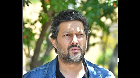 درگیری حامد بهداد هواداری که در مراسم ختم سلفی می خواست
