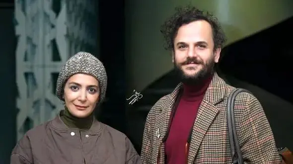 فیلم/ آمین فیض آبادی همسر جدید الهام کرد عشقش را در اکران فیلم «آن سوی حصارهای لاله زار» به همسر قدرتمندش ابراز کرد: دست همسرمو میبوسم...