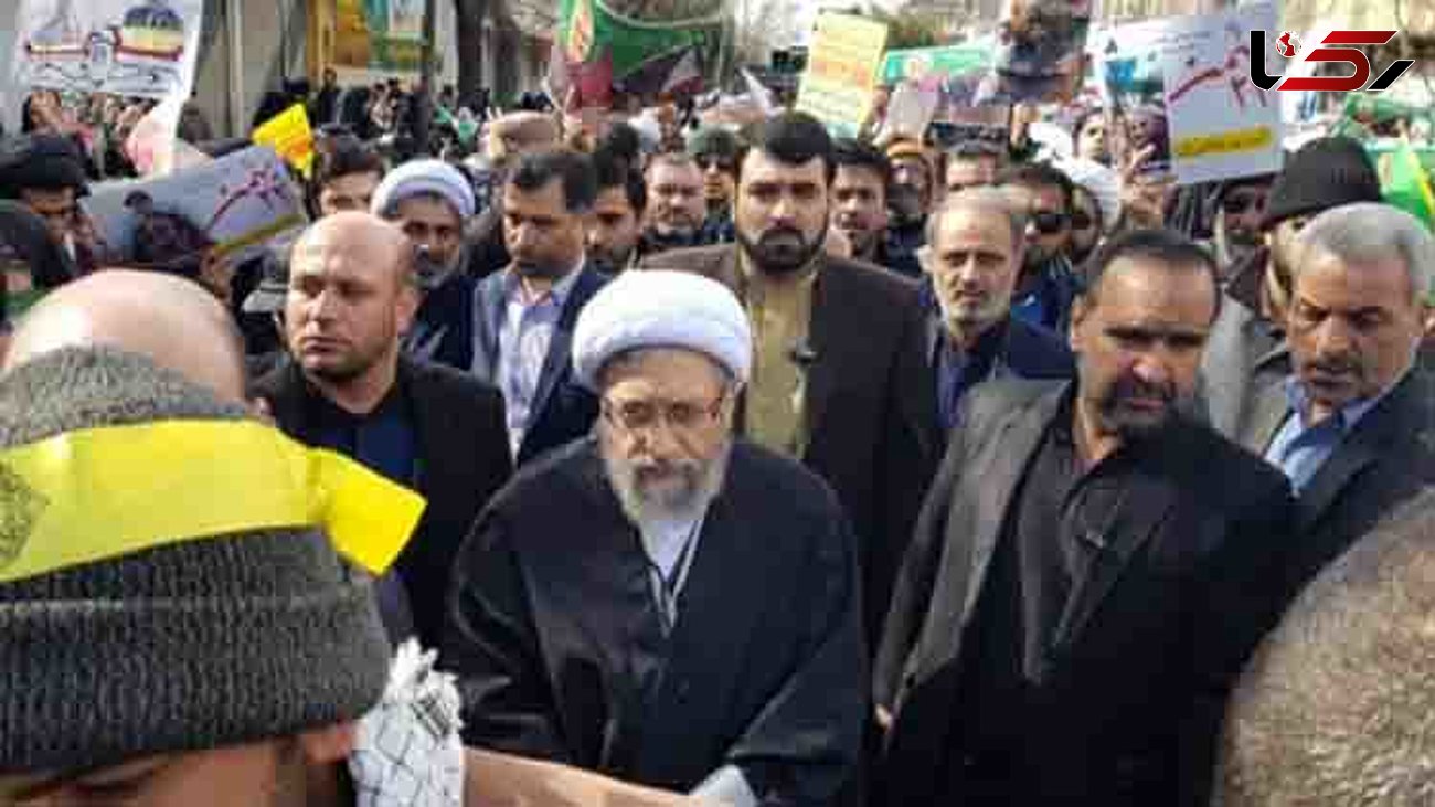آیت‌الله آملی لاریجانی: انقلاب اسلامی در مسیر آرمان‌ها باصلابت به‌پیش می‌رود