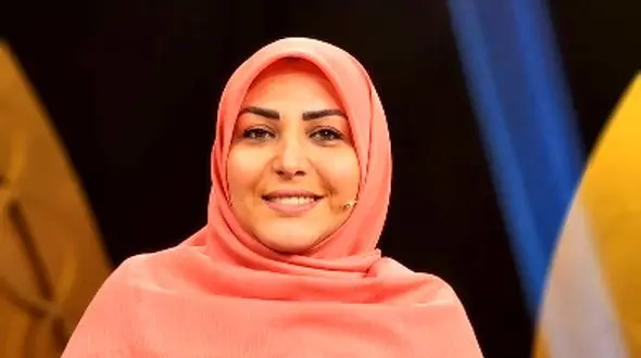 فیلم / عجیب ترین پیامک  در روز دختر برای المیرا شریفی مقدم  : کادو چیه همین که دخترشون رو ...!/ خوشحال باش چون ...