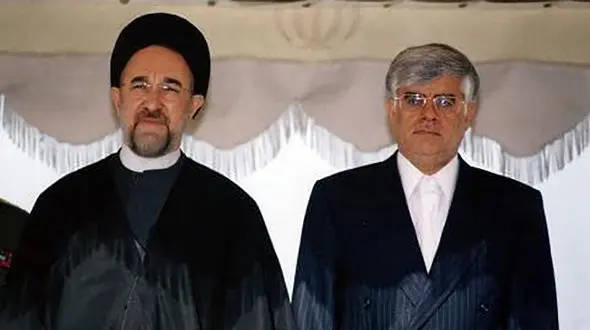 سفره عارف از خاتمی جدا شد ؟