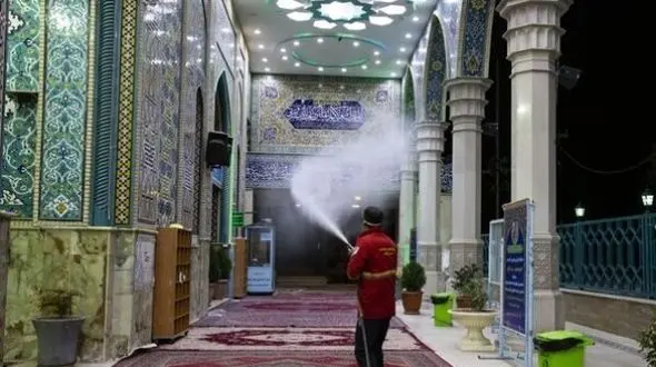 کرونا زیارتگاه‌های یزد را تعطیل کرد