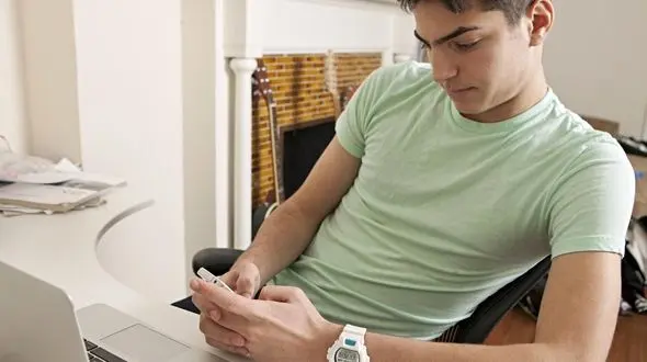 شش راهکار برای نوجوانان برای گذران دوره کرونایی