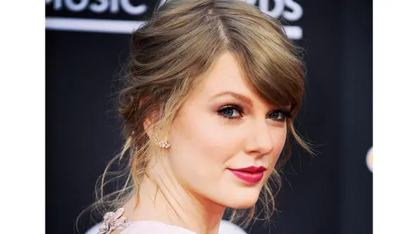 تیلور سوئیفت کیست؟! /  رابطه های قدیم و جدید تیلور سوئیفت + بیوگرافی و عکس ها