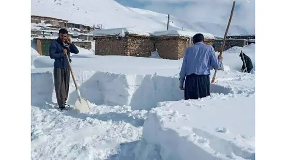 برف یک متری در سنقر ! 
