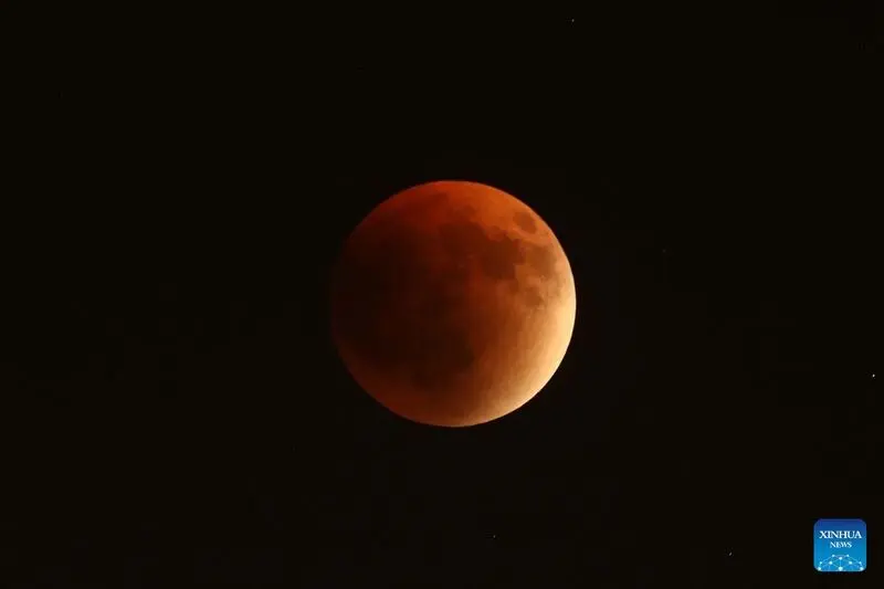 Lunar eclipse15