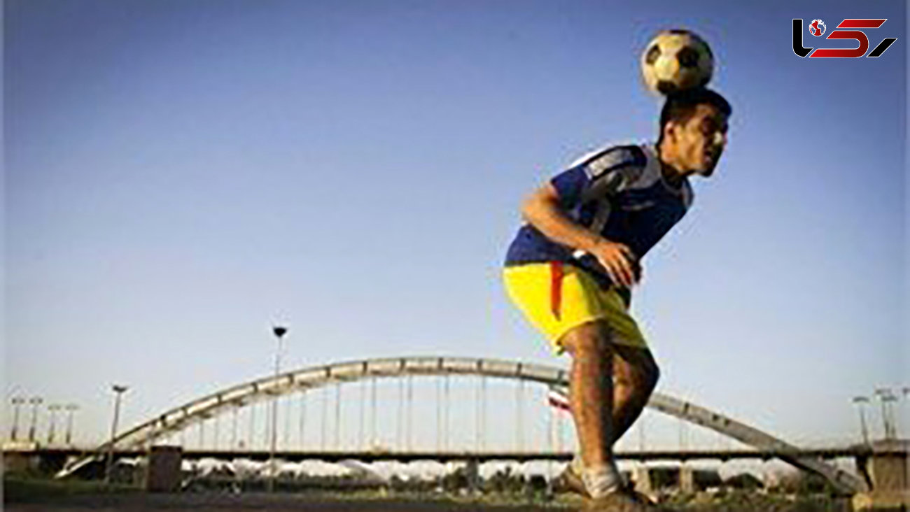 تلاش ورزشکار خوزستانی برای ثبت رکورد جدید در آب