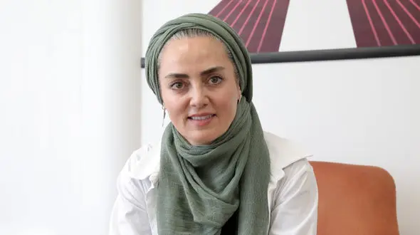 عکس های شیک پانته آ سیروس متفاوت تر از سریال برف بی صدا می بارد ! + فیلم