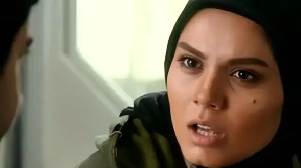 «باران دختر طاها» 9 سال بعدِ سریال آوای باران در سوئیس / خانم بازیگر با استایل ساده در روستای هایدی!