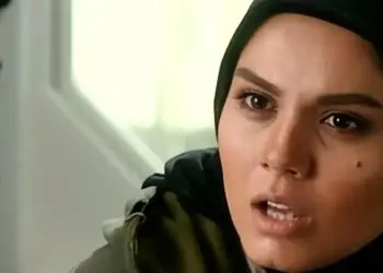 «باران دختر طاها» 9 سال بعدِ سریال آوای باران در سوئیس / خانم بازیگر با استایل ساده در روستای هایدی!