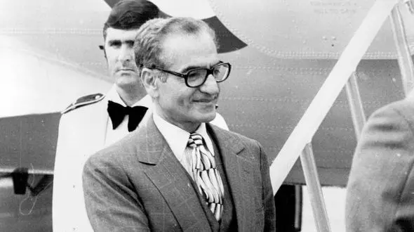 عکس سفر در زمان /  «محمدرضا پهلوی» بدون فرح دیبا در استرالیا / سال 1353